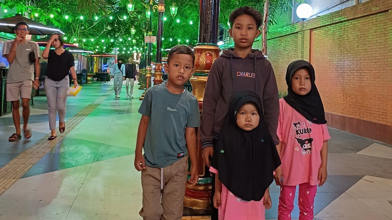 PLAZA LAWU || PLAY GROUND