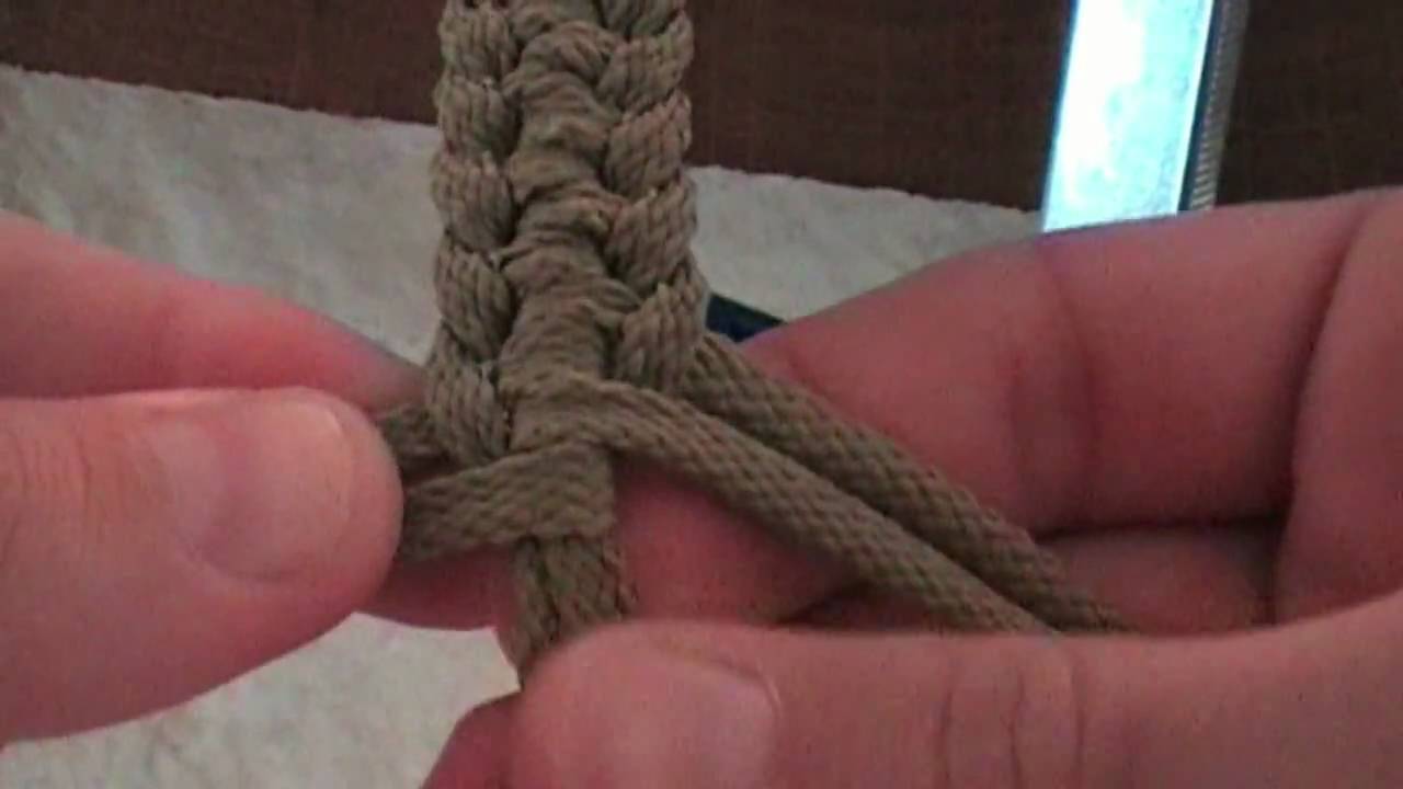 TRESSAGE BRACELET PARACORDE.