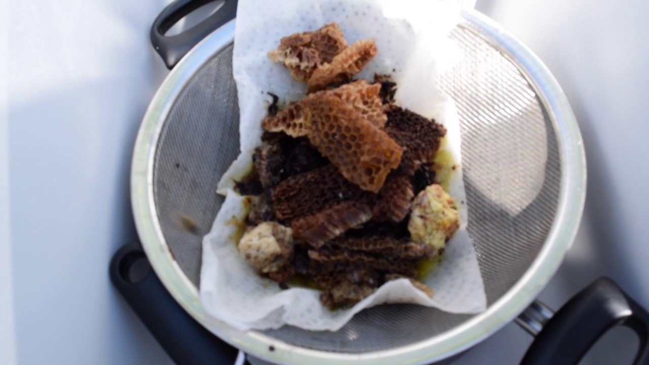 DIY Solar Beeswax Melter