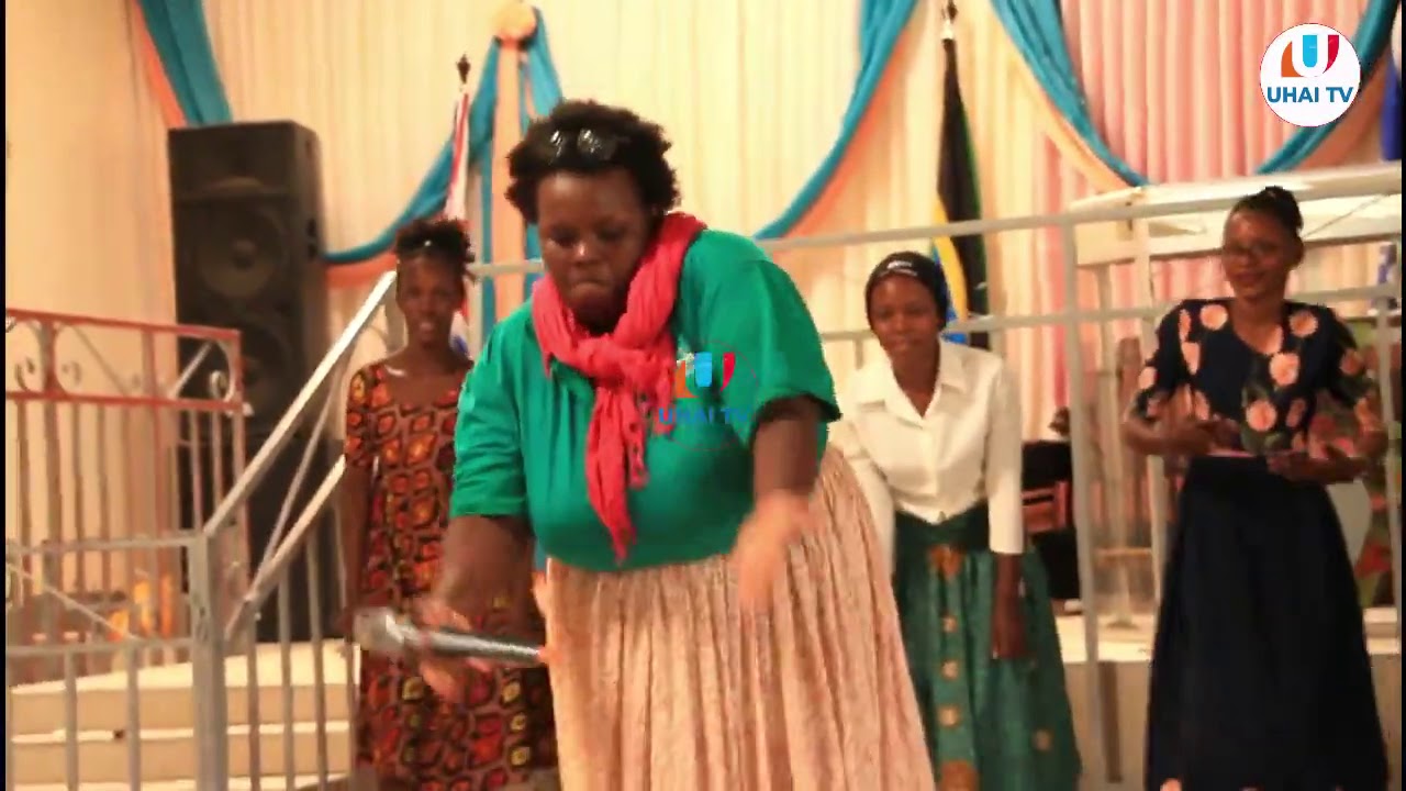 TAZAMA UWEZO WA DADA HUYU WAKATI WA MAANDALIZI YA TAMASHA