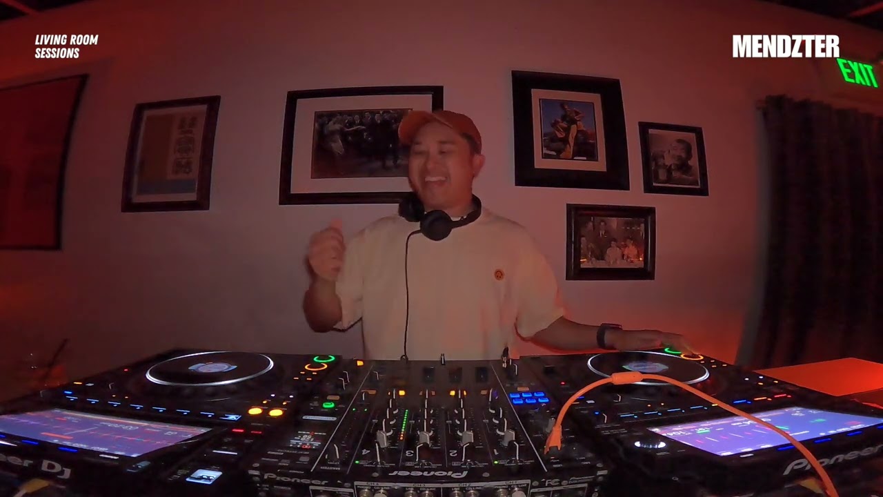 EP 386 - Mendzter @ Living Room Sessions (April 2025)