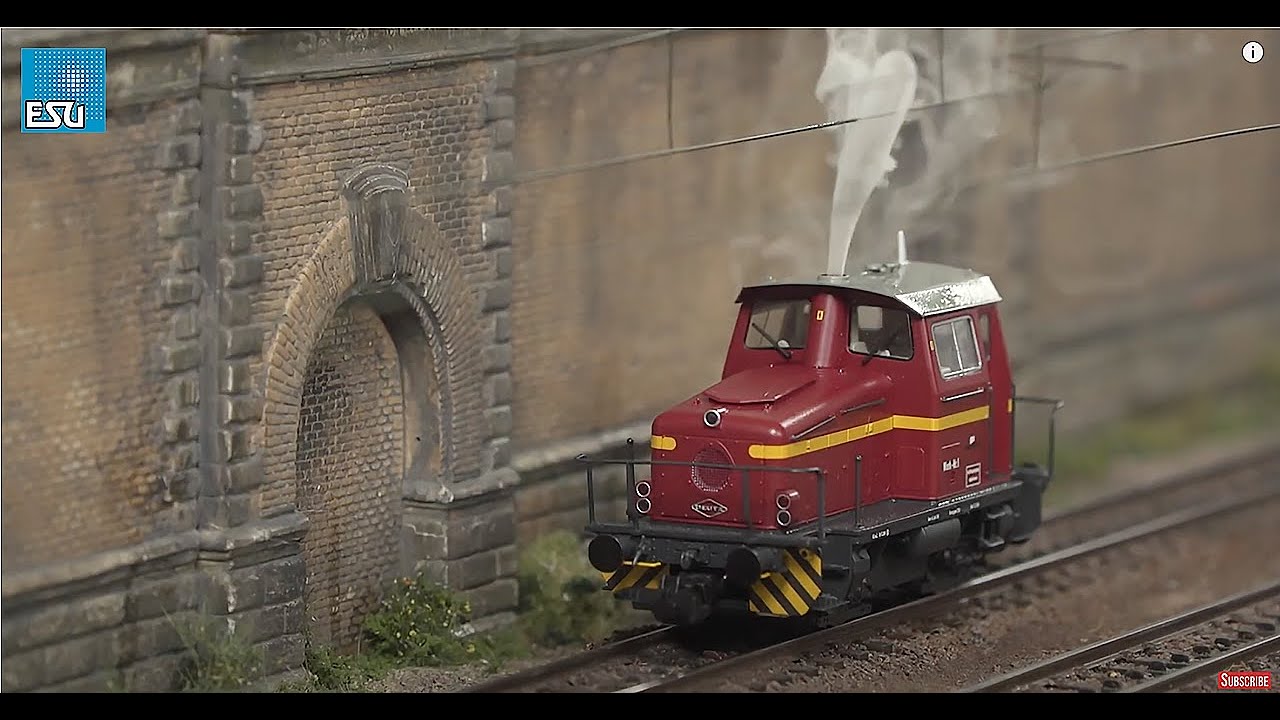 IN ACTION ESU HYDRAULIC DIESEL SWITCHER CLASS KG230H