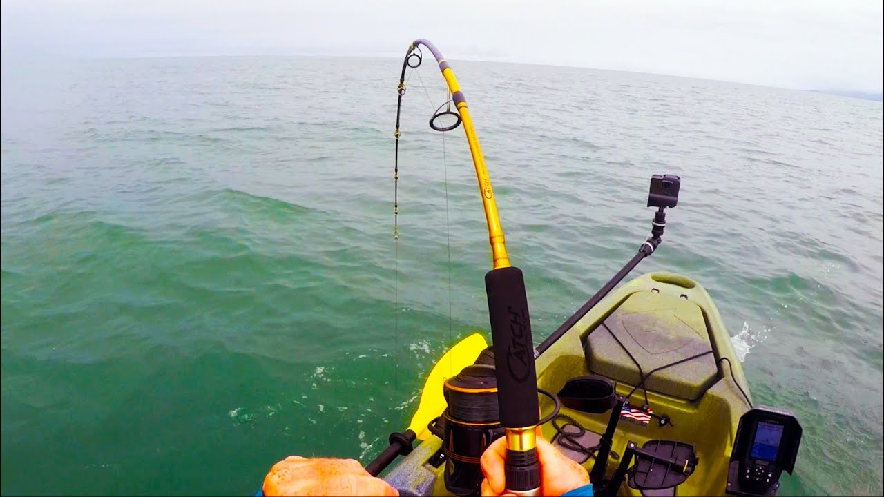 Offshore Kayak Fishing for Trevally & Roosterfish | Panama | Field Trips with Robert Field