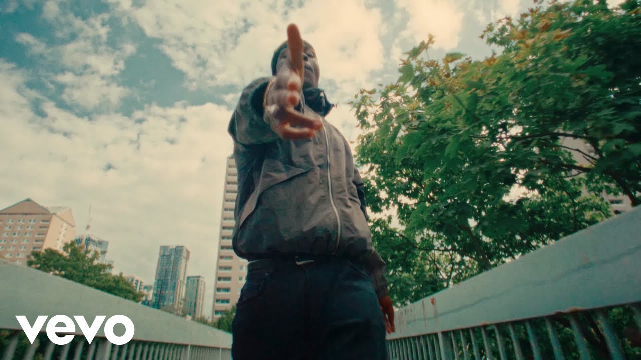 ayrtn - FEEL THA BASS