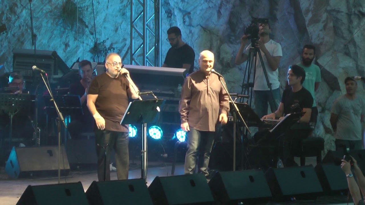Η πιο όμορφη θάλασσα | Κώστας Θωμαΐδης - Θάνος Μικρούτσικος