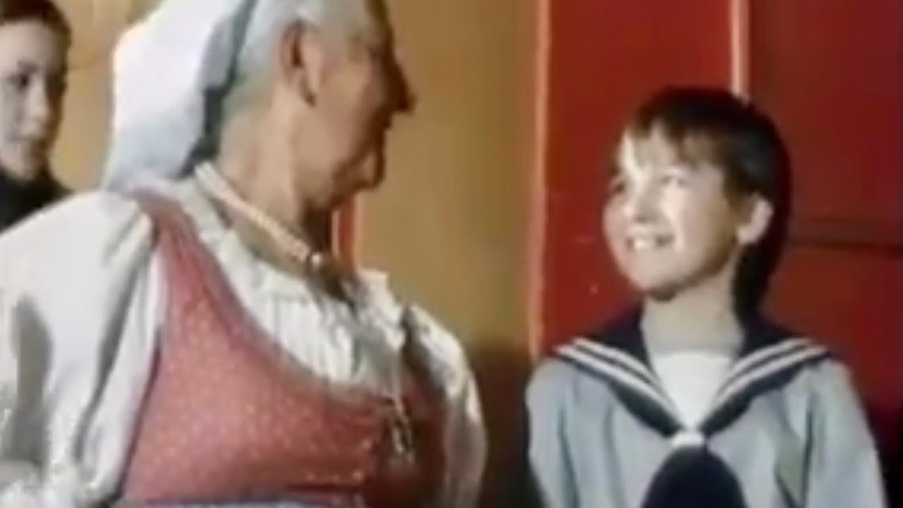 BBC NEWS. REAL MARIA VON TRAPP MEETS WEST END CAST OF THE SOUND OF MUSIC