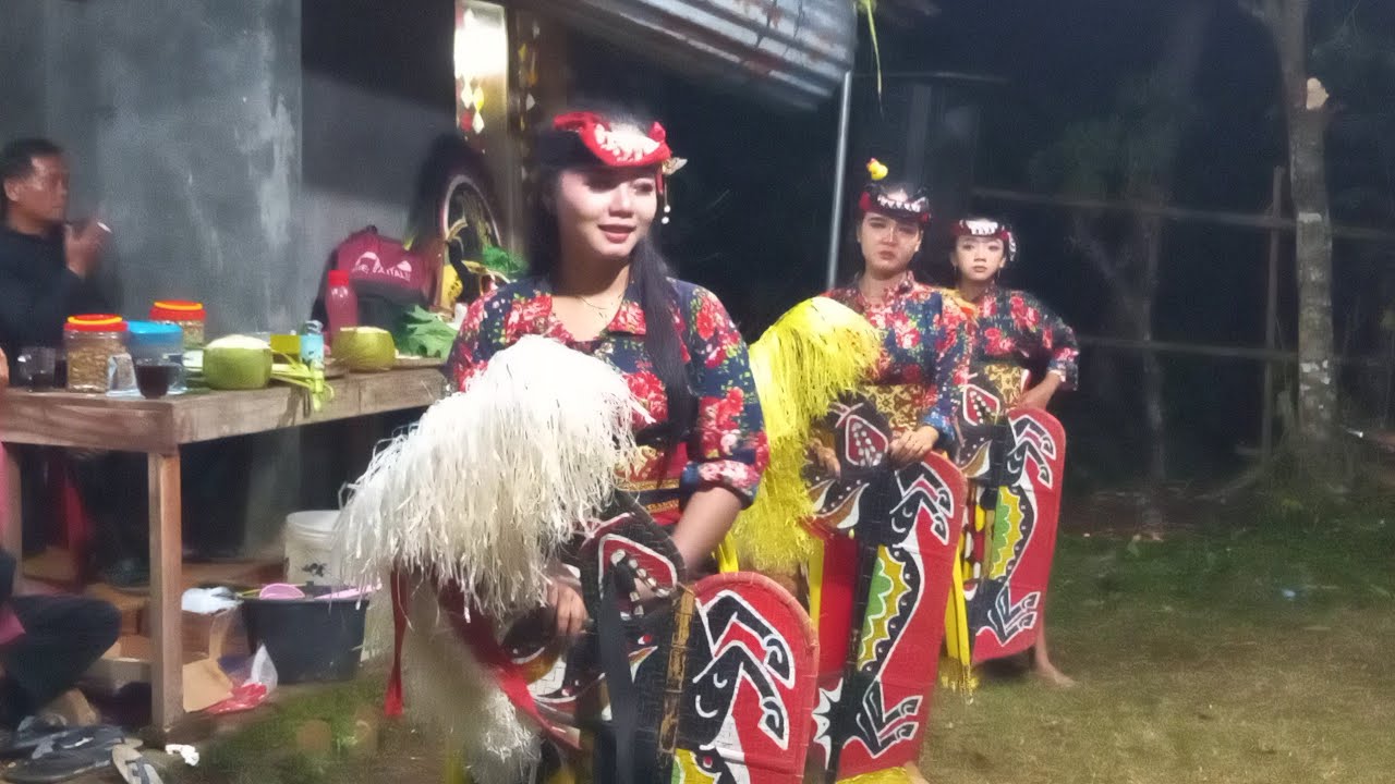 Ebeg wadon - langen budoyo live kali petir sadang kulon