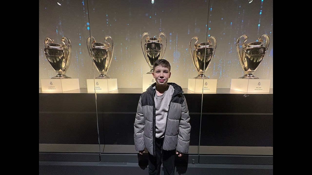 Santiago Bernabeu Stad Turu!💙🤍 | Doruk ve Sıla