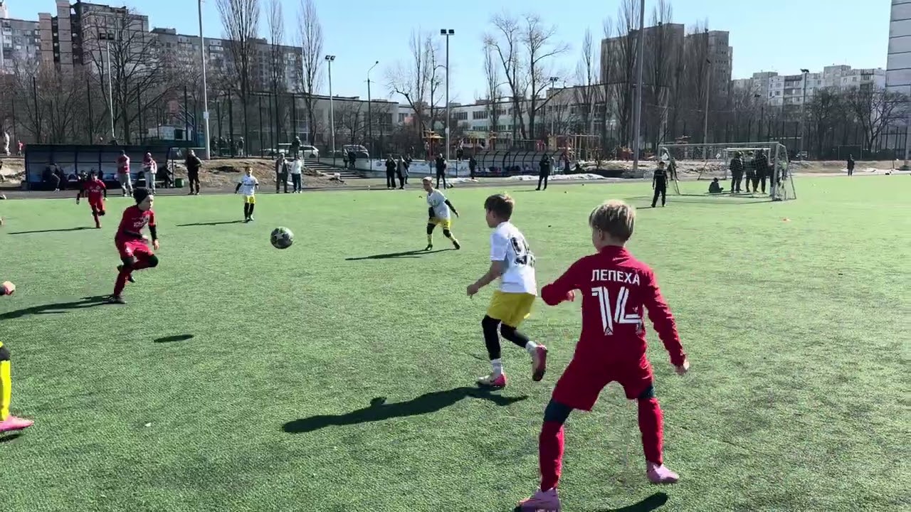 Superleague (1 тайм) ФСК Локомотив 2016 - ФК Патріот  (3-2) 
