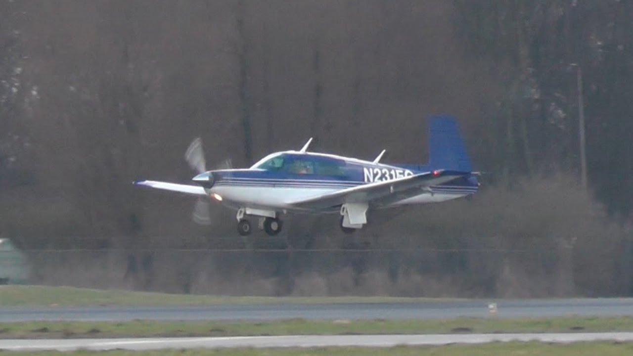 Mooney M20K takeoff and landing at EHRD