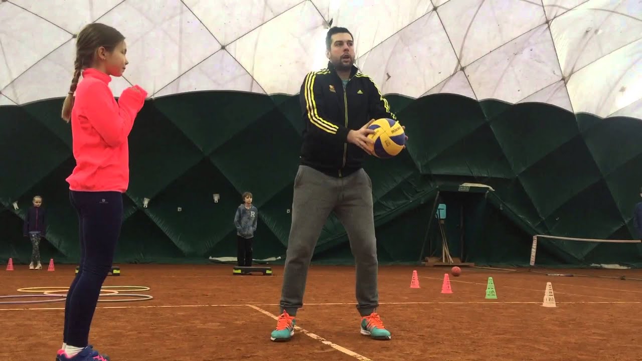 TRENING STACYJNY POPRAWIAJĄCY MOTORYKĘ TENISOWĄ - KRAK TENIS