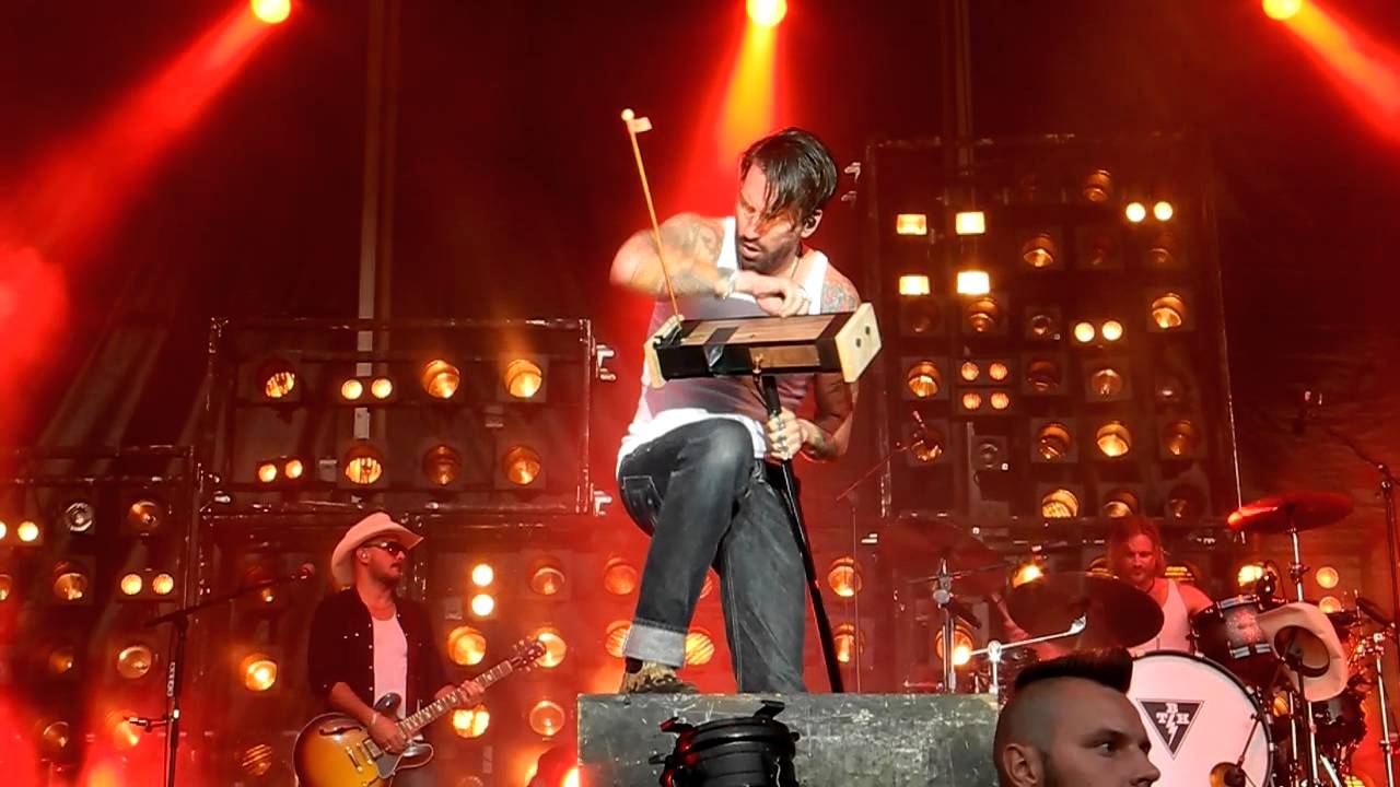 The BossHoss - Heilbronn 2012 - Boss Burns & Theremine II