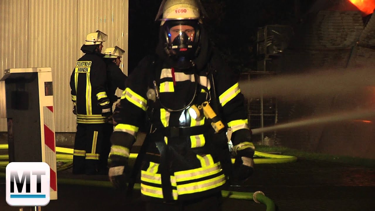 Großbrand bei Recyclingfirma in Päpinghausen