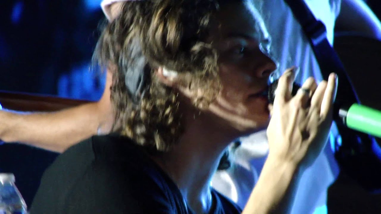 Little things - One Direction Rose Bowl 9/13/14 HD