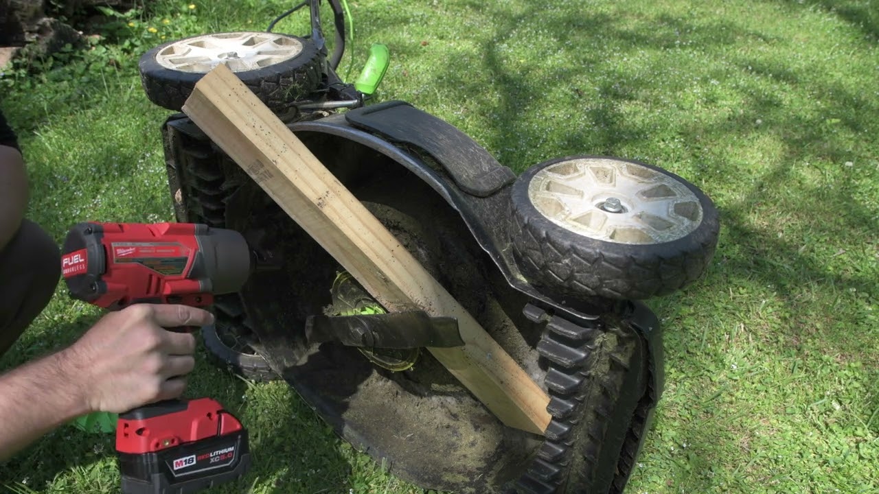 Greenworks 80v mower blade replacement   4K