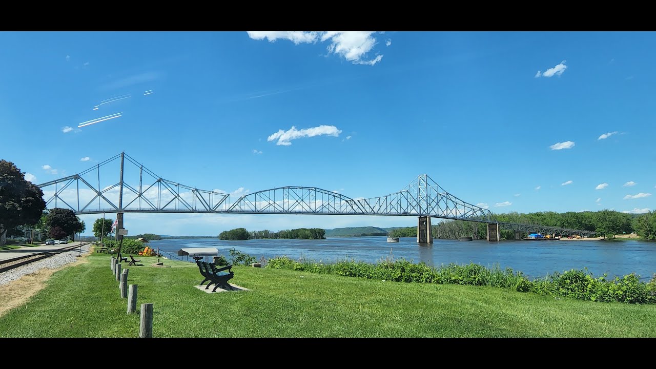 Quick drive over Black Hawk Bridge over the Mississippi River before it closes