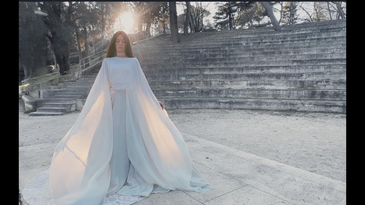 Eä Alba danse entre les Mondes