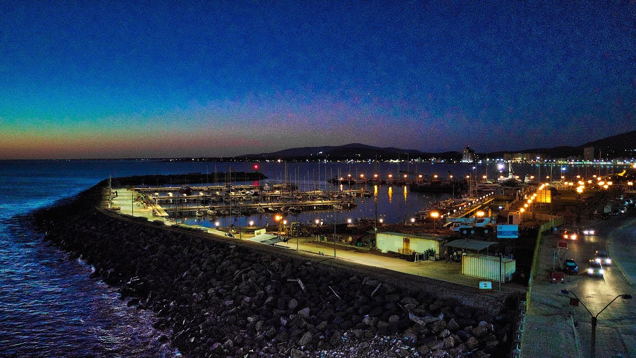 Piriapolis  rambla y puerto de amarras 4k Drone