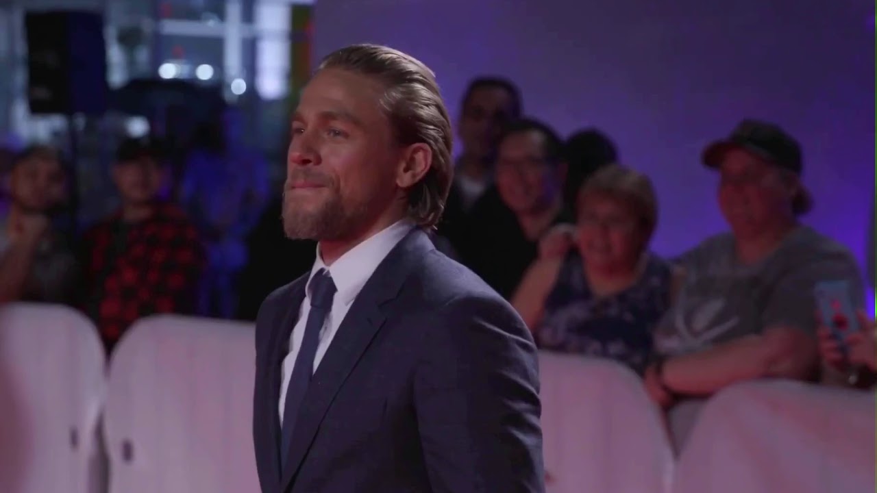 #CharlieHunnam Charlie Hunnam - Lips on you ♥️