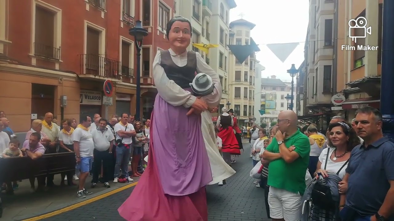 encuentro de gigantes en Portugalete(Zubira y Ondalan) 16/08/2023