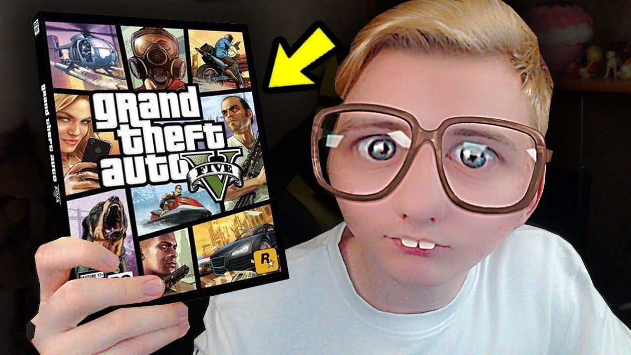 НУБИК ПЕРВЫЙ РАЗ ИГРАЕТ В GTA 5.........