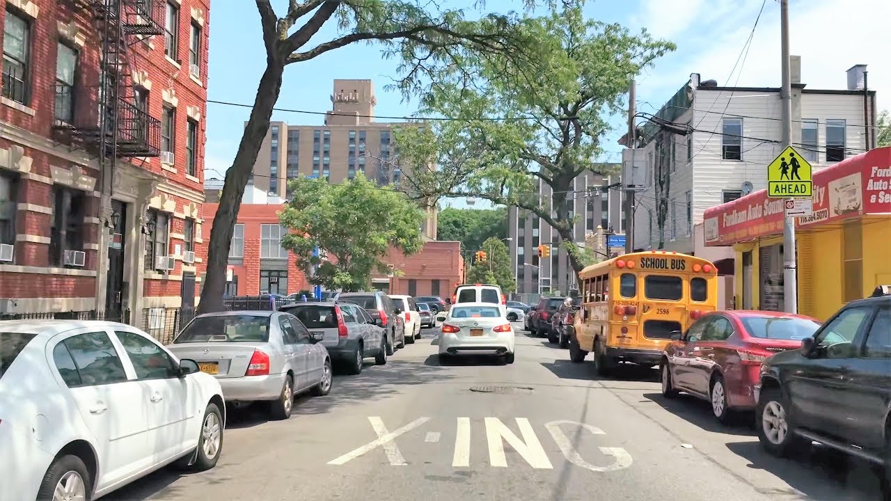 Driving Downtown - Bronx Little Italy 4K - New York City USA