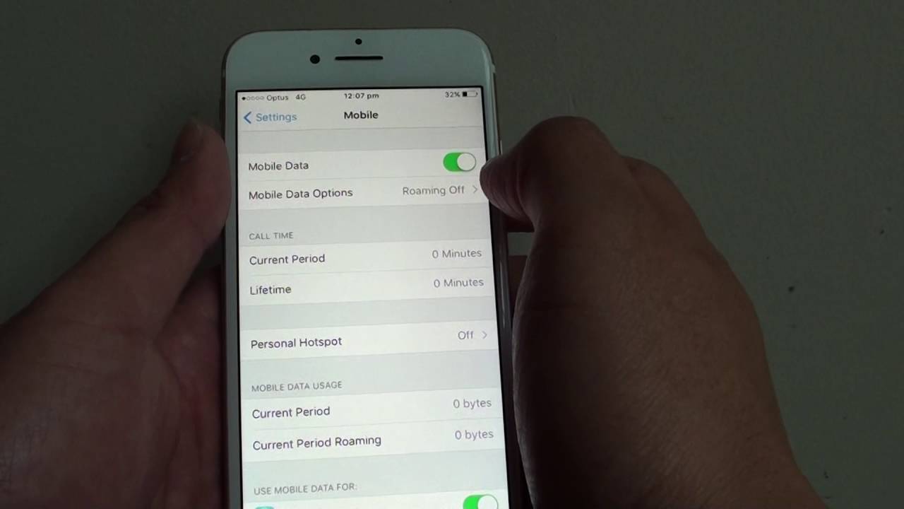 iPhone 7: How to Switch Mobile Data to 4G / 3G