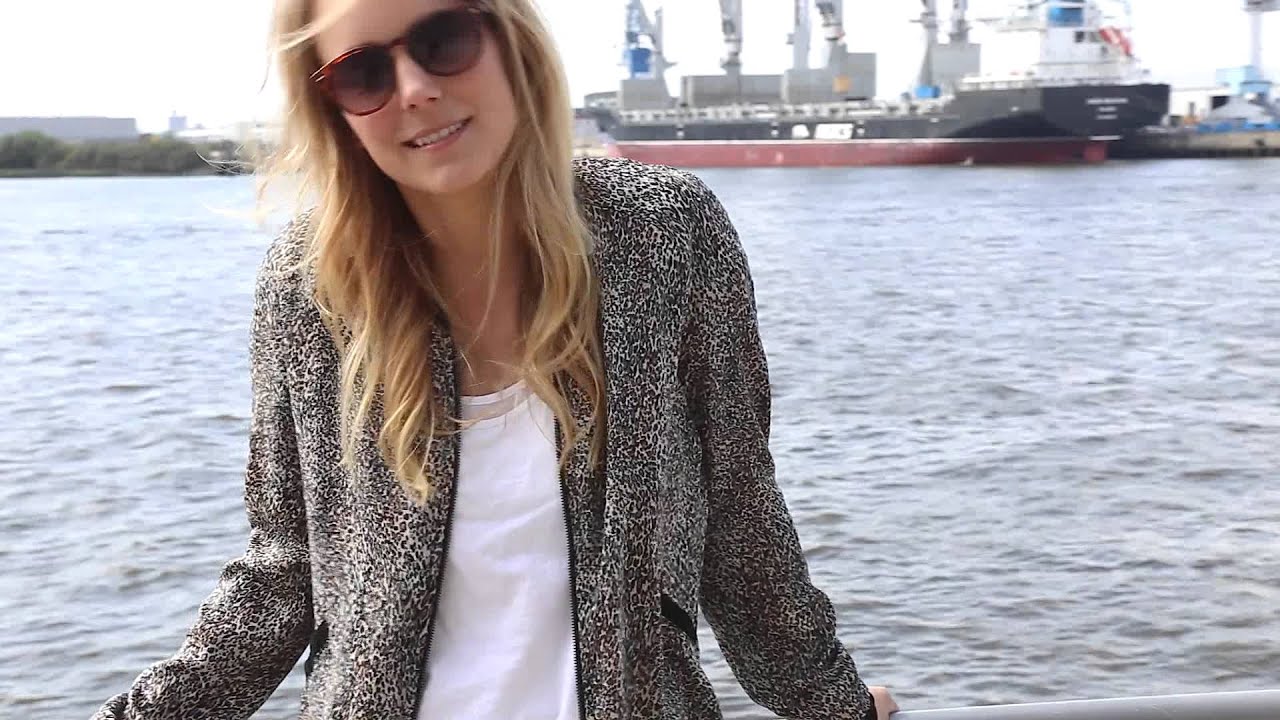 LOOKBOOK HERBSTTREND // Bomberjacken & Blousons