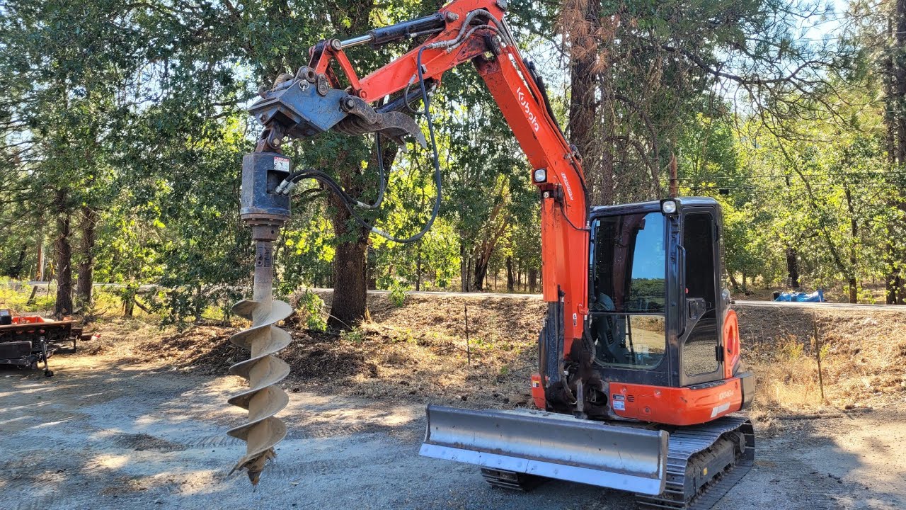 Kubota KX-040 dirt drill