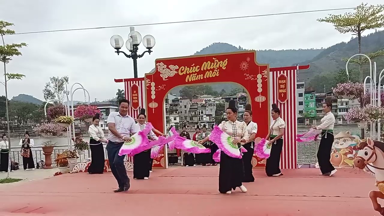 Múa tại công viên thuận châu mời cả nhà 👍🌹💯👌🥀