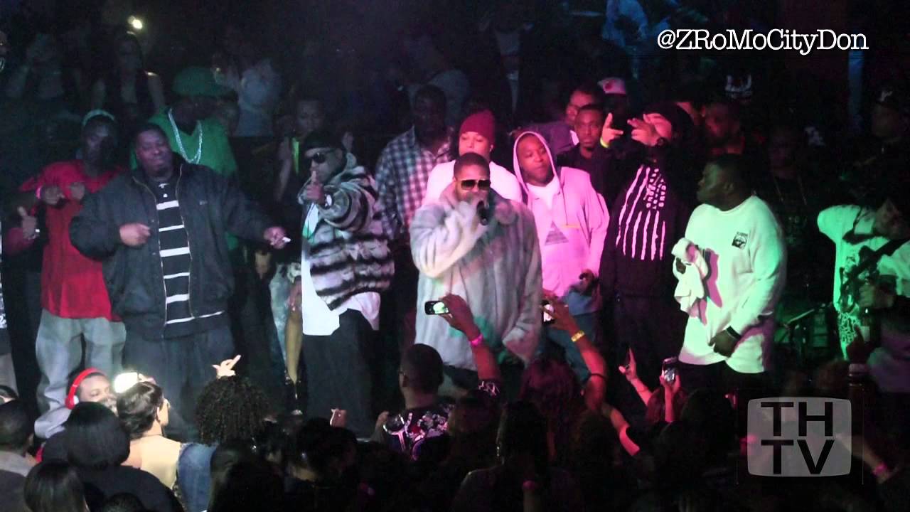 Z-Ro performs Mo City Don freestyle at his G-Day bash
