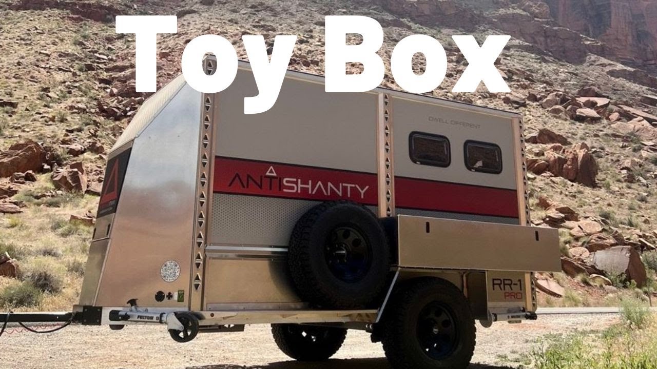 Off Road Toy Hauler: Anti Shanty Flat Roof