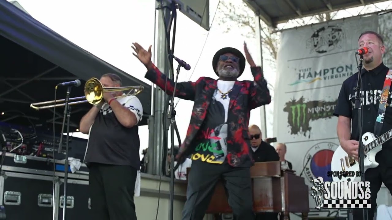 Lynval Golding performing A Message to You, Rudy with The Aggrolites at the 2023 Supernova Ska Fest