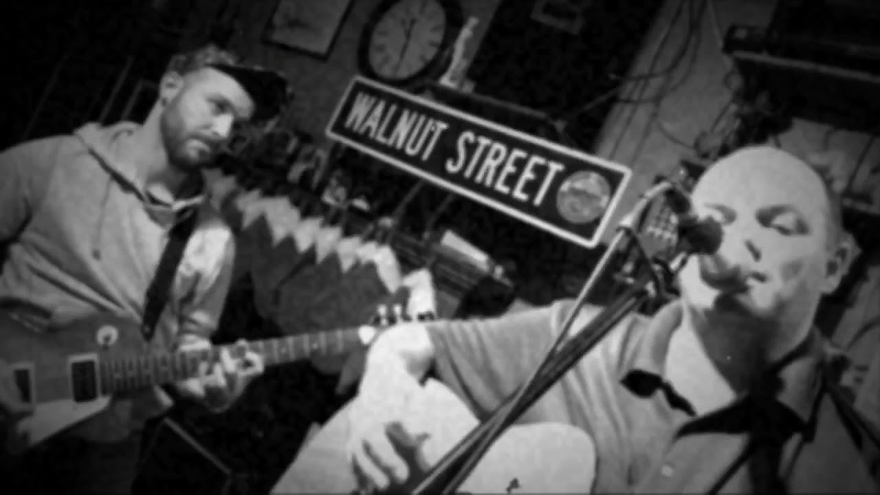 Bill Fennell with special guest Andrew DiMarzo live @ The Walnut Street Cafe. Simpatico.