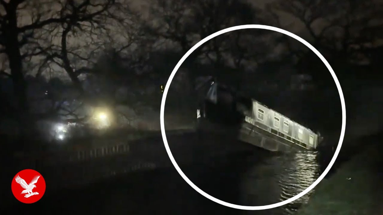 Moment canal boat falls into a sinkhole in Shropshire