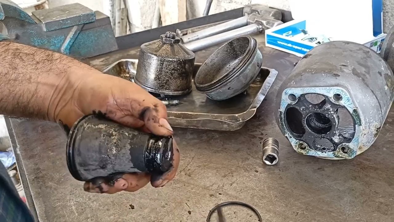 غسل وتنظيف محرك اسكانيا مع فحص جميع اجزاء محرك مع وسام🎖️الفيتر 🇮🇶 🛠️🔩🪛⚙️🔧⚒️👌🎥💐