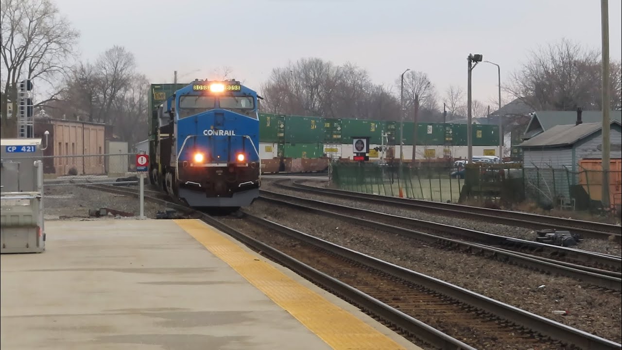 The Trains of Elkhart, Indiana; Railfanning at the Heart of the Norfolk Southern Chicago Line.