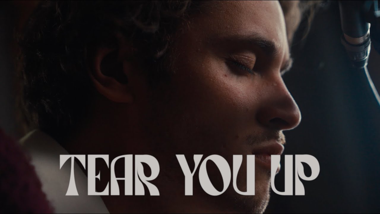 Iskander Moon - Tear You Up (Live @ De Studio, Antwerp)