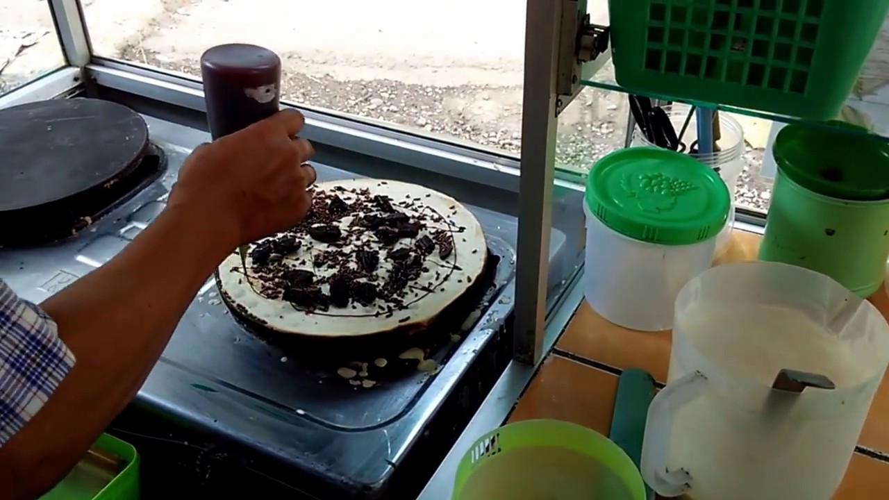 PROSES PEMBUATAN LEKKER JUMBO COKELAT SUSU TOPING OREO yang Renyah dan Nikmat