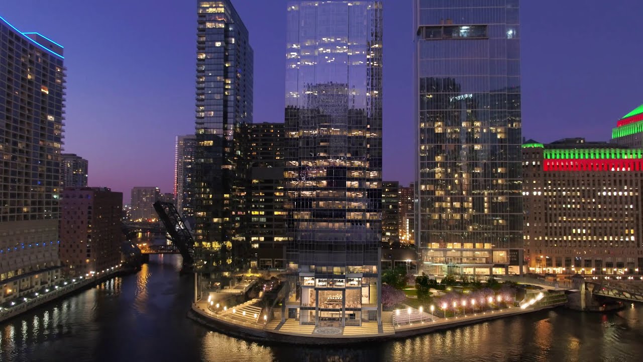 Salesforce Tower Chicago at 333 Wolf Point Plaza