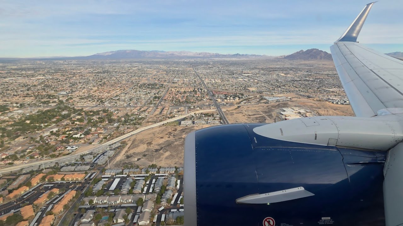 Delta 737-900 Approach and Landing @ Las Vegas Airport (4K HDR)