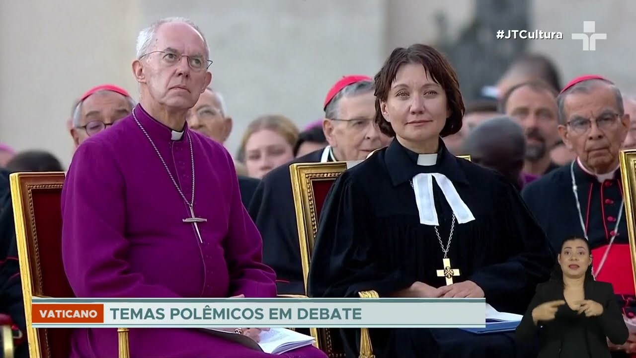 Papa Francisco defende abençoar casais gays e maior participação de mulheres na gestão da Igreja