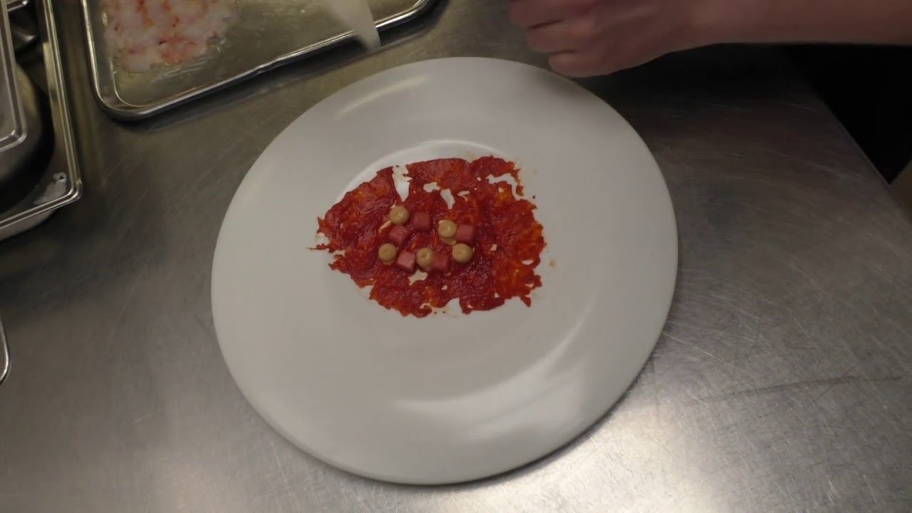 Danny Spoel prepares carabinero at Librije's Zusje in Amsterdam