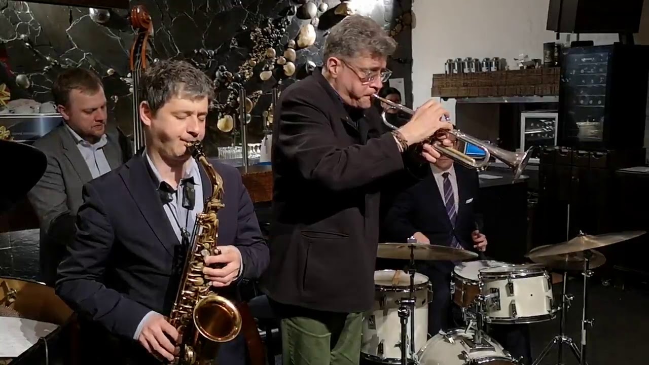 NY Quintett 10 with Joe Magnarelli , Dmitry Baevsky , Jeb Patton , Fabien Marcoz and Bernd Reiter