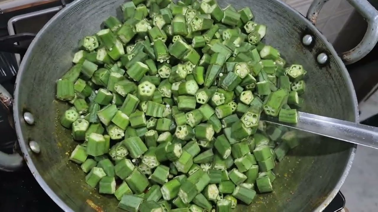 #Bhindi#ek dam easy style#with basic masala #कोई भी आसानी से बना सकता है।😋😋😋😋😍😍😍👌👌👌👌👌