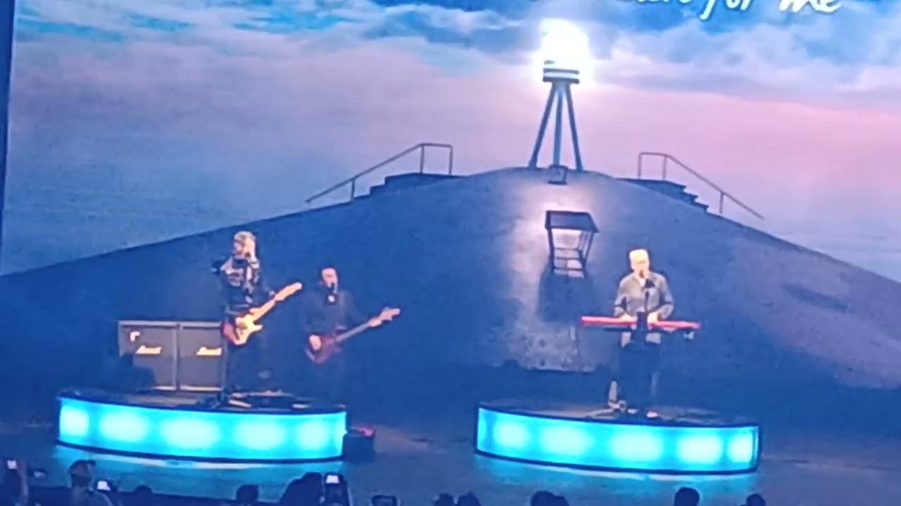 MLTR concert in Singapore (05 February 2026) - That's Why You Go Away 