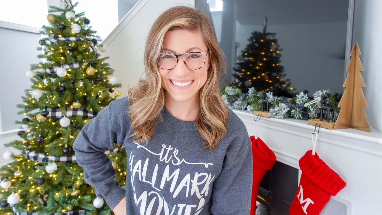 Decorate With Me + Holiday House Tour | VLOGMAS Day 3