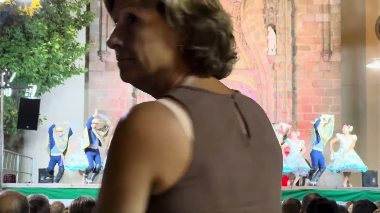 Walmapu Compañía Folklórica de Chile - Villafranca de los Barros- España 