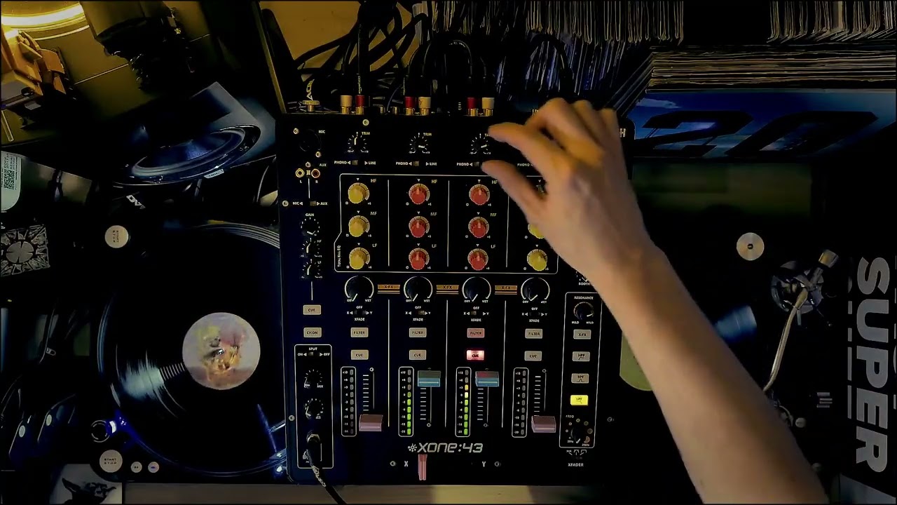 Techno Vinyl Mix (Groovy/Hard/Acid)