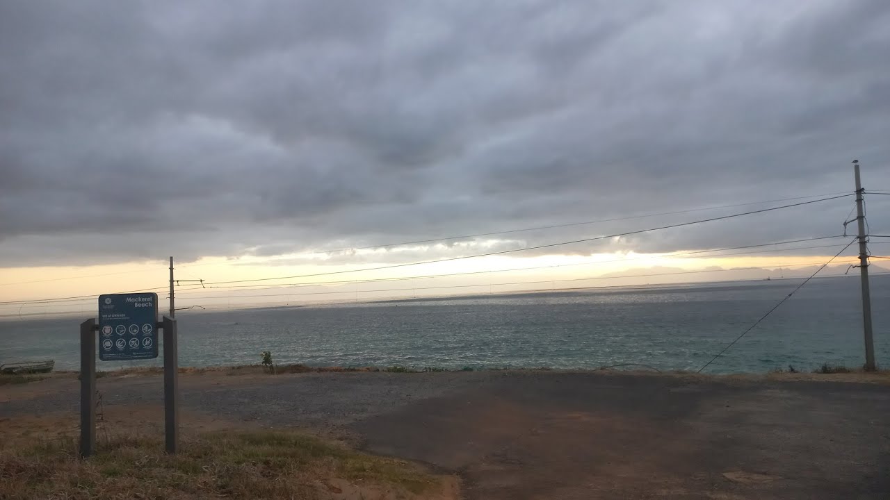 Sunrise drive Glencairn through the navy base Red Hill Rd and into Scarborough on January day 